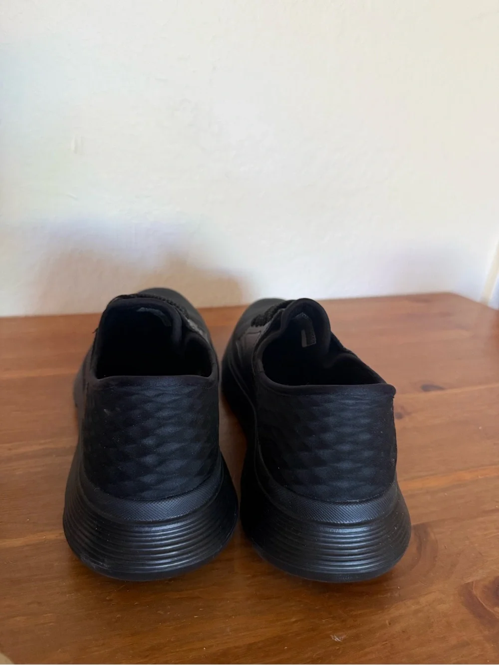 Skechers Men's Black Lace-Up Oxford Sneakers